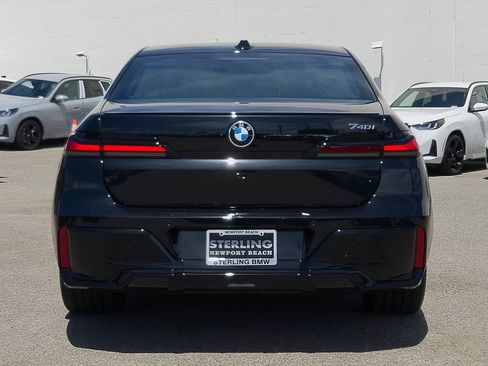 New 2026 BMW 740i w/ Premium Package RWD image 18