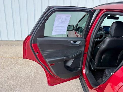 Certified 2025 Ford Escape ST-Line Elite w/ Premium Technology Package AWD/4WD image 15