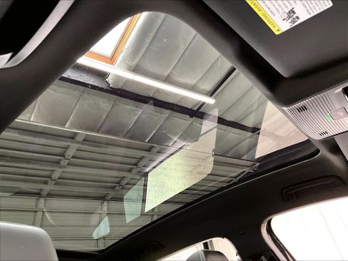 Used 2023 Volkswagen ID.4 Pro S image 23