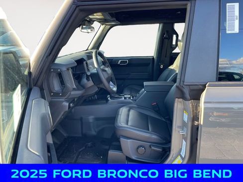 New 2025 Ford Bronco Big Bend w/ Black Diamond Package image 9