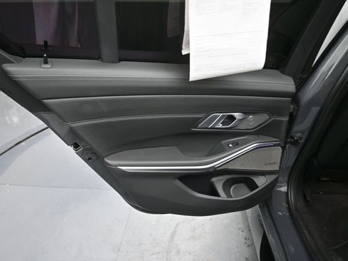 Used 2022 BMW M3 Competition w/ M Carbon Exterior Package image 27