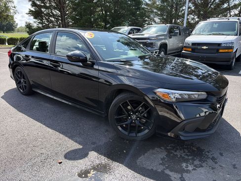 Used 2024 Honda Civic Sport image 2