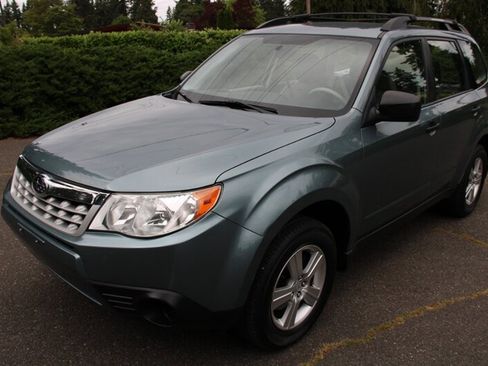 Used 2013 Subaru Forester 2.5X w/ Alloy Wheel Pkg AWD/4WD image 1