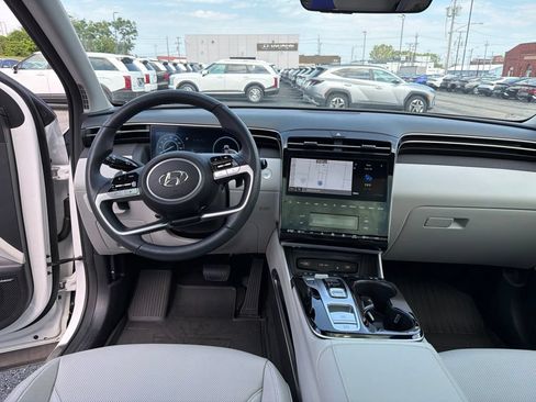 Used 2024 Hyundai Tucson Limited AWD/4WD image 21