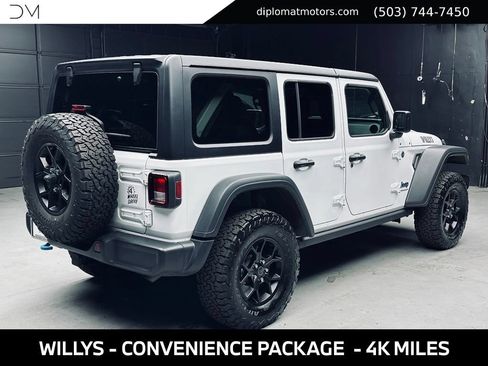Used 2024 Jeep Wrangler Unlimited AWD/4WD image 7