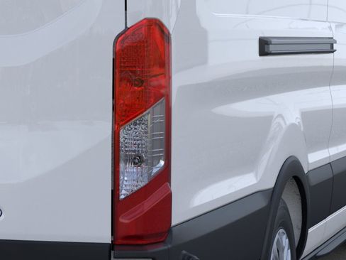 New 2026 Ford E-Transit 148 High Roof Extended RWD image 21