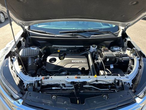 Used 2022 Chevrolet Equinox LS image 27