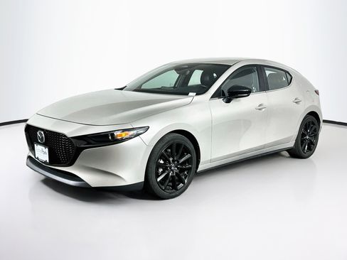 Used 2025 MAZDA MAZDA3 s Sport FWD image 3
