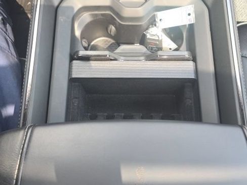 Used 2024 RAM 1500 Limited AWD/4WD image 16