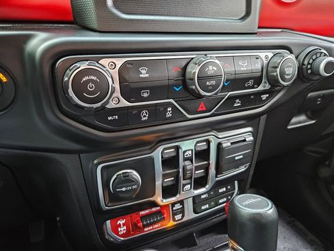 Used 2021 Jeep Gladiator Rubicon w/ Trailer Tow Package image 26