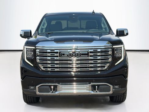 Used 2022 GMC Sierra 1500 Denali w/ Denali Reserve Package AWD/4WD image 2