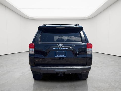 Used 2012 Toyota 4Runner SR5 AWD/4WD image 7