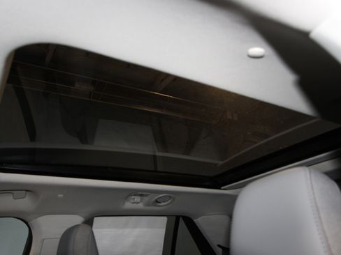 New 2026 Ford Explorer Active w/ Active Comfort Package image 18