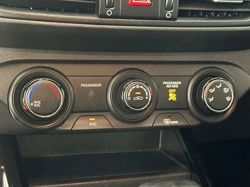 Used 2021 Kia Forte GT-Line image 23