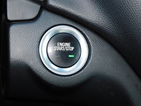 Used 2022 Chevrolet Equinox LT w/ Driver Convenience Package image 33