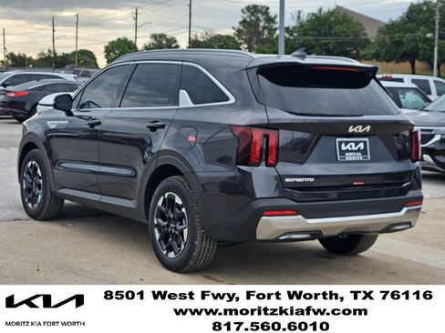 New 2026 Kia Sorento S w/ S Panoramic Sunroof Package FWD image 4