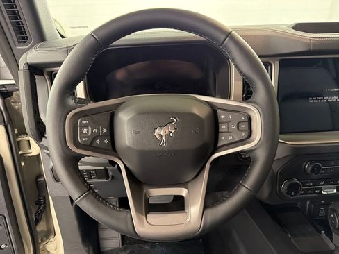 New 2026 Ford Bronco Outer Banks image 17