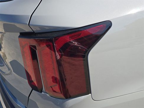 New 2026 Kia Sorento S image 11
