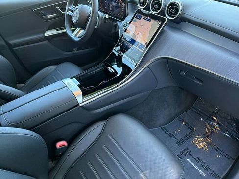 Used 2025 Mercedes-Benz GLC 350e 4MATIC image 20