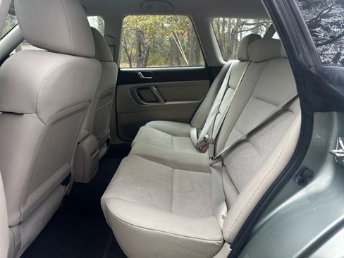 Used 2009 Subaru Outback 2.5i Special Edition image 17