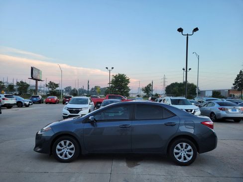 Used 2019 Toyota Corolla LE FWD image 4