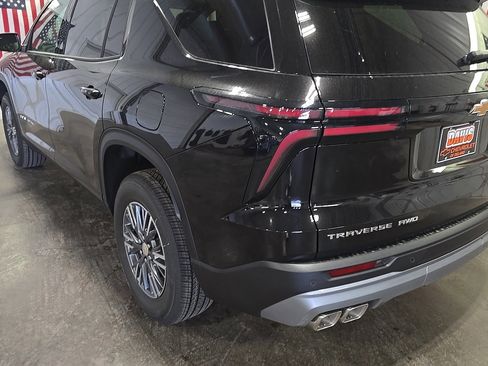 New 2026 Chevrolet Traverse LT image 7