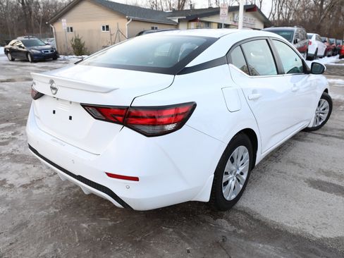 Used 2021 Nissan Sentra S image 6
