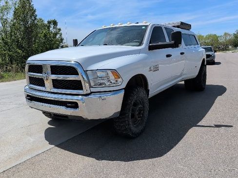 Used 2016 RAM 3500 Tradesman w/ Chrome Appearance Group image 7