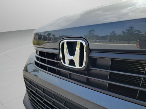 Certified 2024 Honda Civic EX image 28