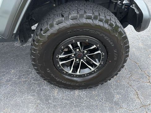 Used 2024 Jeep Wrangler Unlimited Rubicon w/ XTREMEE 35" Tire Package AWD/4WD image 42