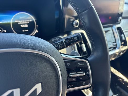 Used 2023 Kia Sorento SX Prestige image 30