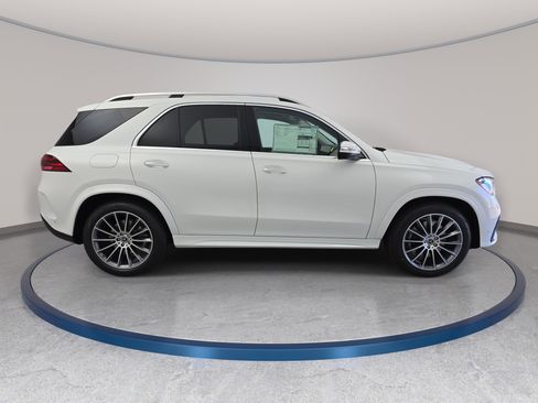 New 2026 Mercedes-Benz GLE 450 4MATIC image 4