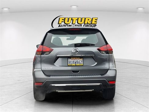 Used 2020 Nissan Rogue S image 8