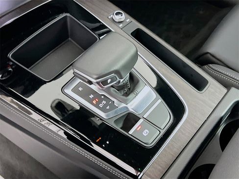 Used 2024 Audi Q5 2.0T Premium Plus image 18