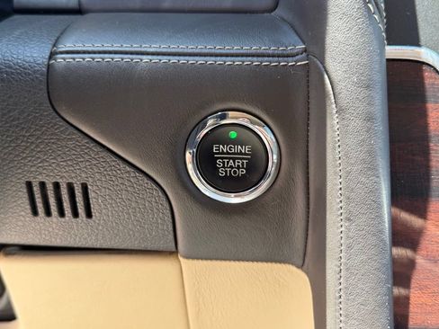 Used 2015 Lincoln Navigator L 4WD w/ Equipment Group 101A Reserve image 23