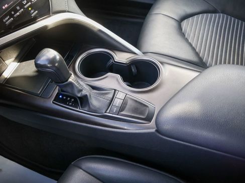 Used 2023 Toyota Camry SE image 15