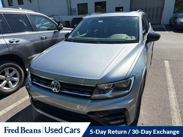 Used 2020 Volkswagen Tiguan SE R-Line w/ 3rd Row Seat Package AWD/4WD image 1