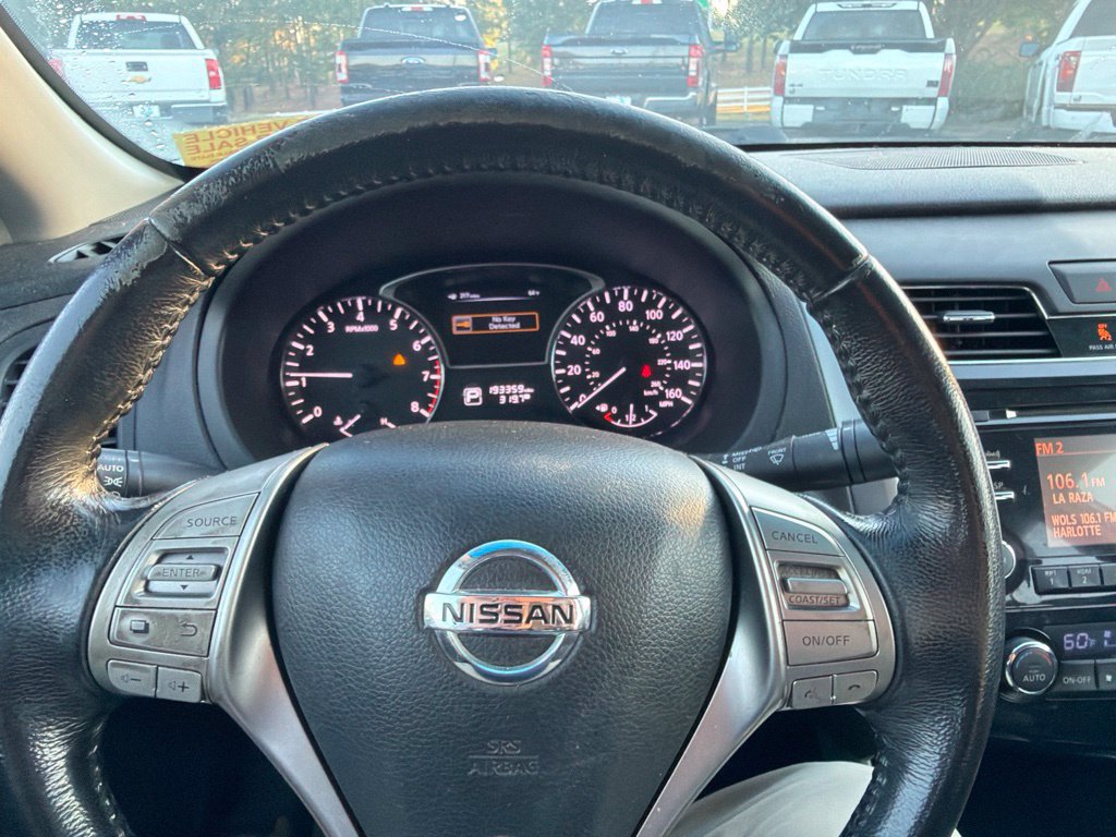 Used 2013 Nissan Altima 2.5 SV FWD image 5