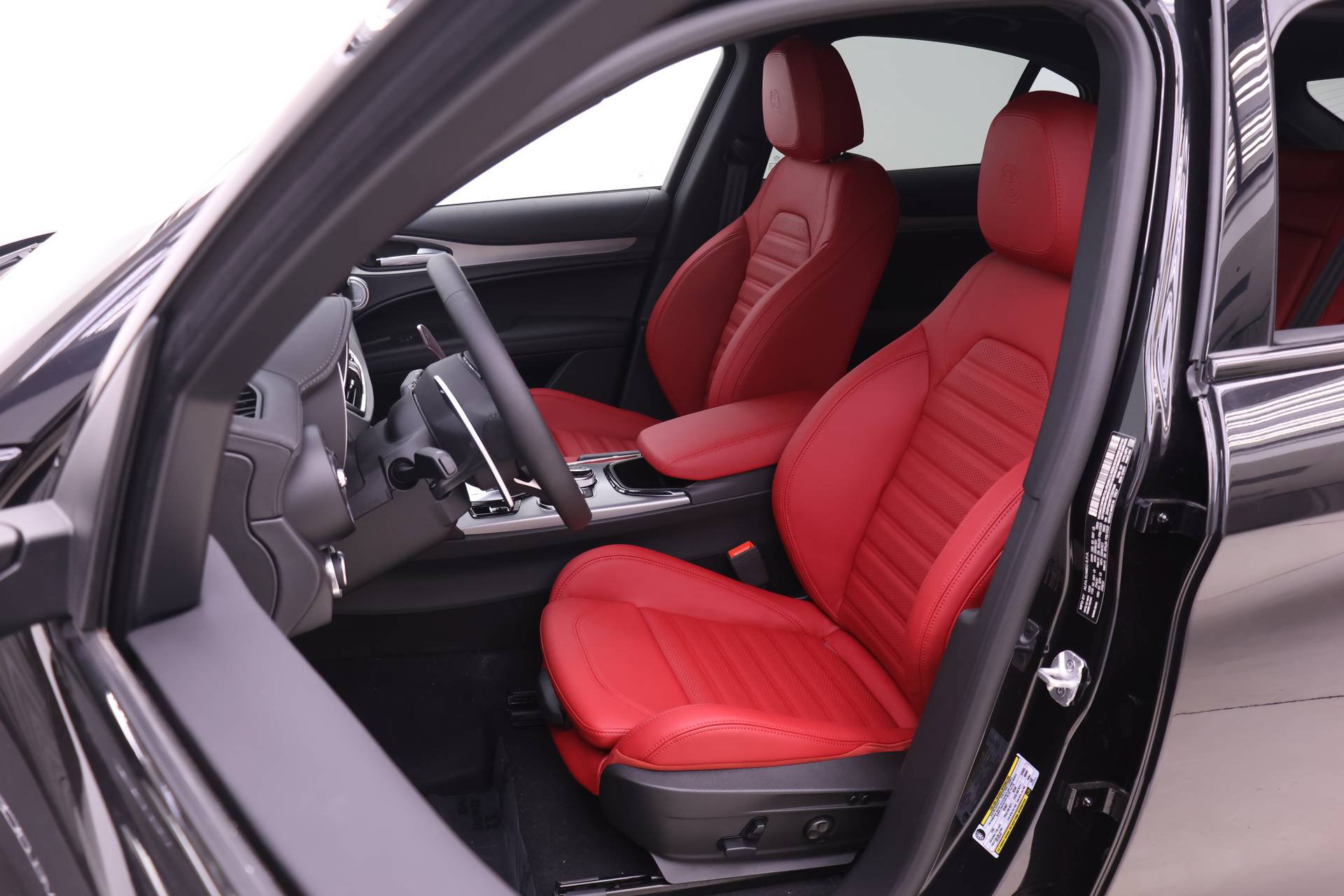 New 2026 Alfa Romeo Stelvio Sprint AWD/4WD image 7