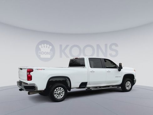 Used 2025 Chevrolet Silverado 2500 LT w/ Convenience Package AWD/4WD image 5