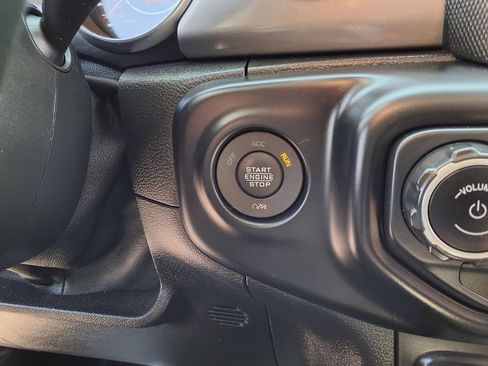 Used 2021 Jeep Wrangler Unlimited Sport AWD/4WD image 8