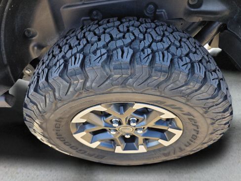 Used 2025 Jeep Wrangler Unlimited Rubicon 4xe w/ Convenience Group image 72