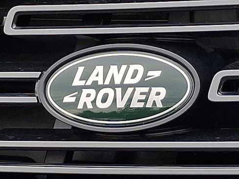 New 2026 Land Rover Range Rover Long Wheelbase SE AWD/4WD image 17