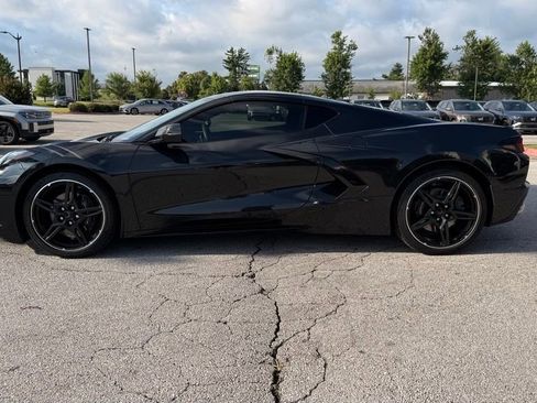 Used 2024 Chevrolet Corvette Stingray Coupe w/ 1LT RWD image 4