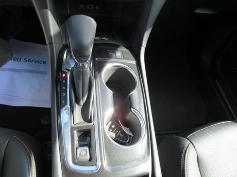 Used 2022 Chevrolet Equinox Premier image 5