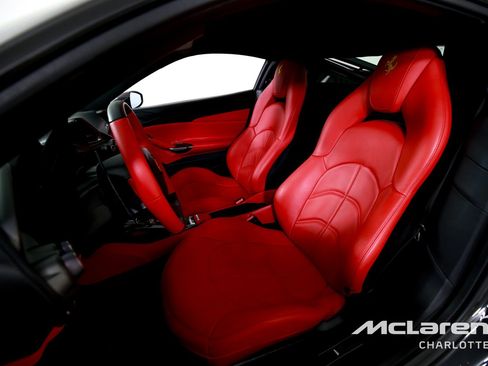 Used 2018 Ferrari 488 GTB RWD image 11