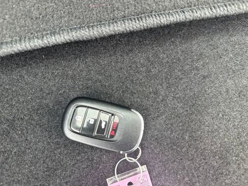 Used 2024 Honda HR-V LX image 44