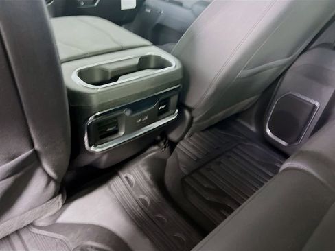 New 2026 GMC Sierra 1500 Elevation image 22