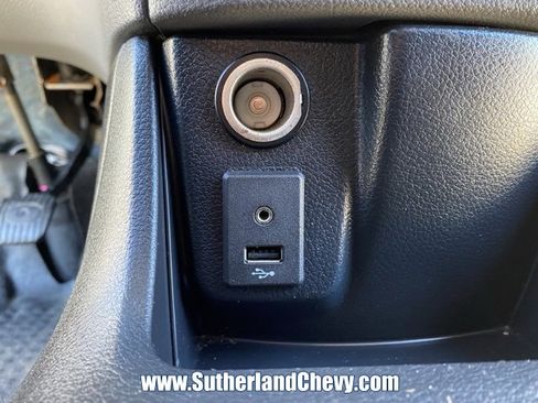 Used 2017 Chevrolet City Express LT w/ Technology Package image 29