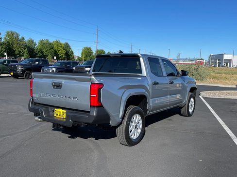 Certified 2025 Toyota Tacoma SR AWD/4WD image 3